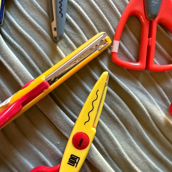 Colorful Craft Scissors Set multiple cuts - Picture 3 of 5